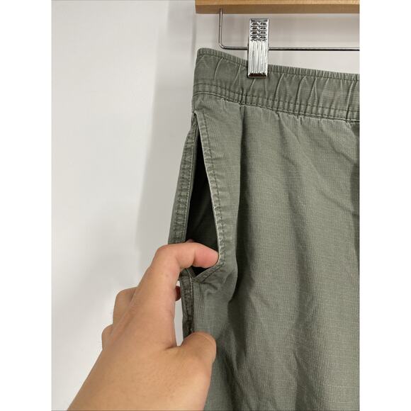 Vuori Ripstop Pants Men’s Large Olive Casual Outdoor Utility 945 - Picture 3 of 9